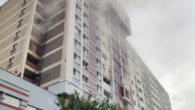 Hotel cuprins de flăcări în Băile Felix! Primele imagini cu pagubele incendiului. Câte persoane au fost rănite?